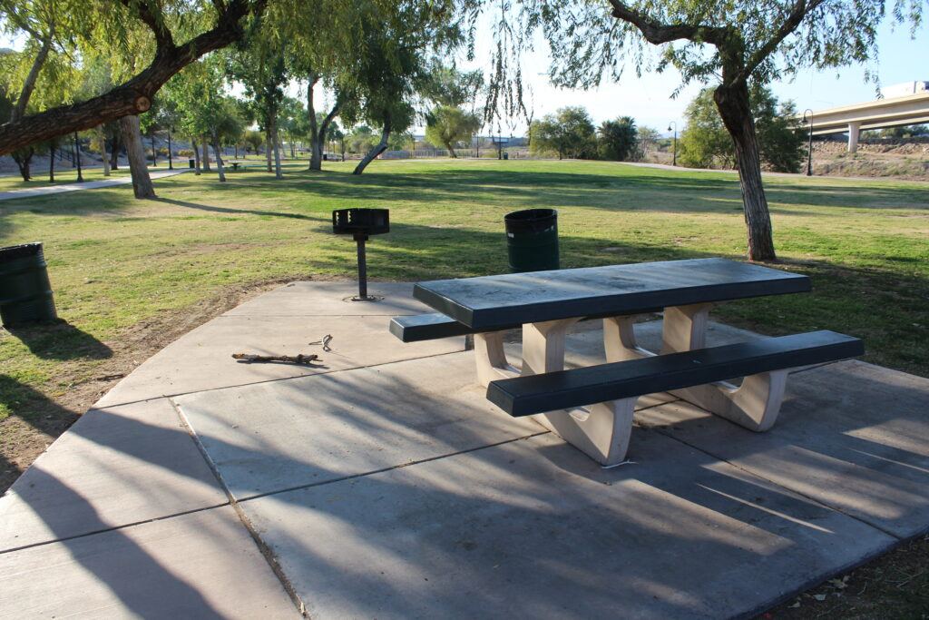 Gateway Park Picnic Tables