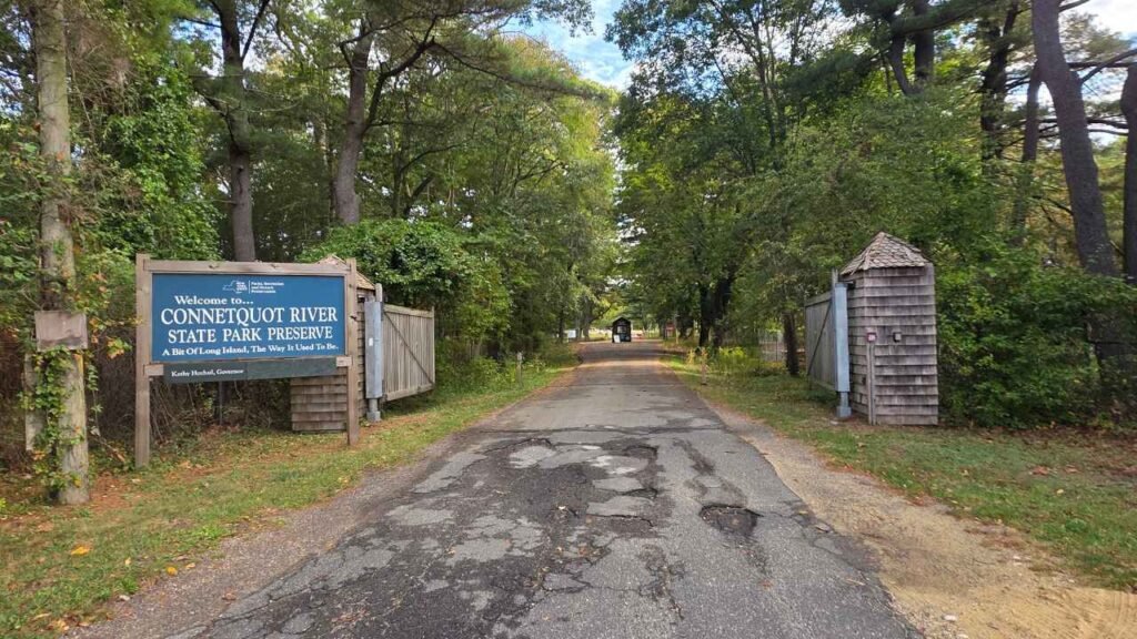 Entrance to Connetquot River State Park Preserve